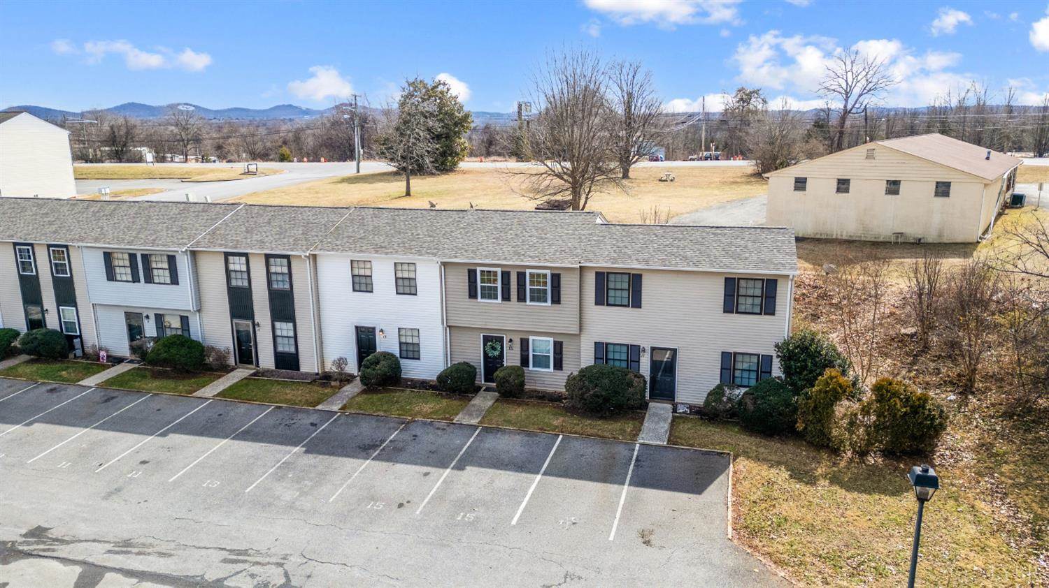 15 Countryplace Lane, Lynchburg, VA 24501
