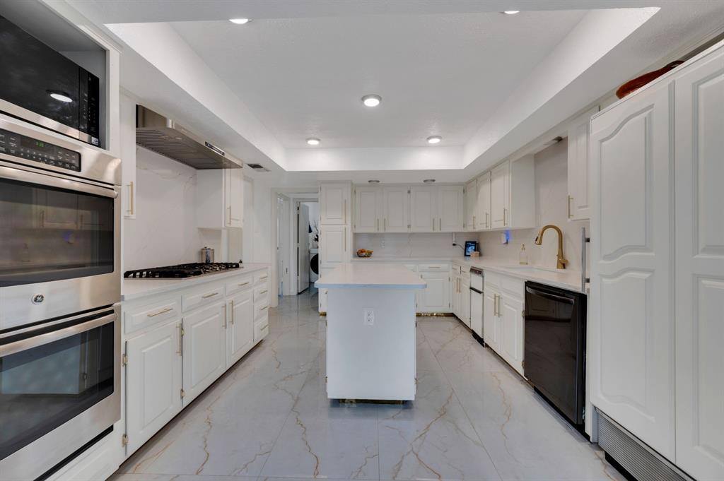 950 Shady Cove Place, DeSoto, TX 75115