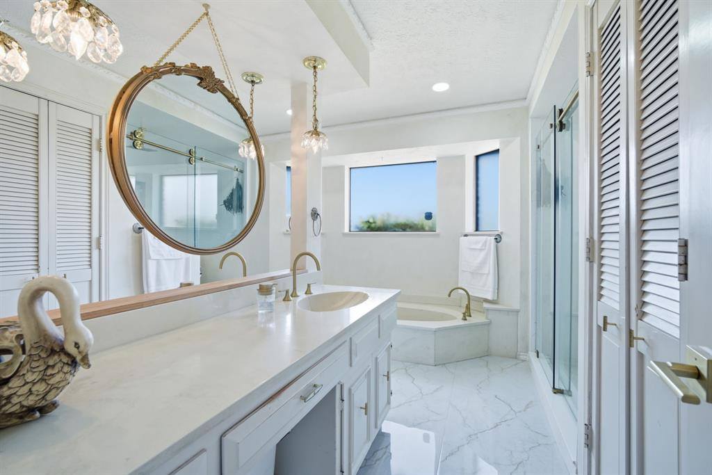 950 Shady Cove Place, DeSoto, TX 75115