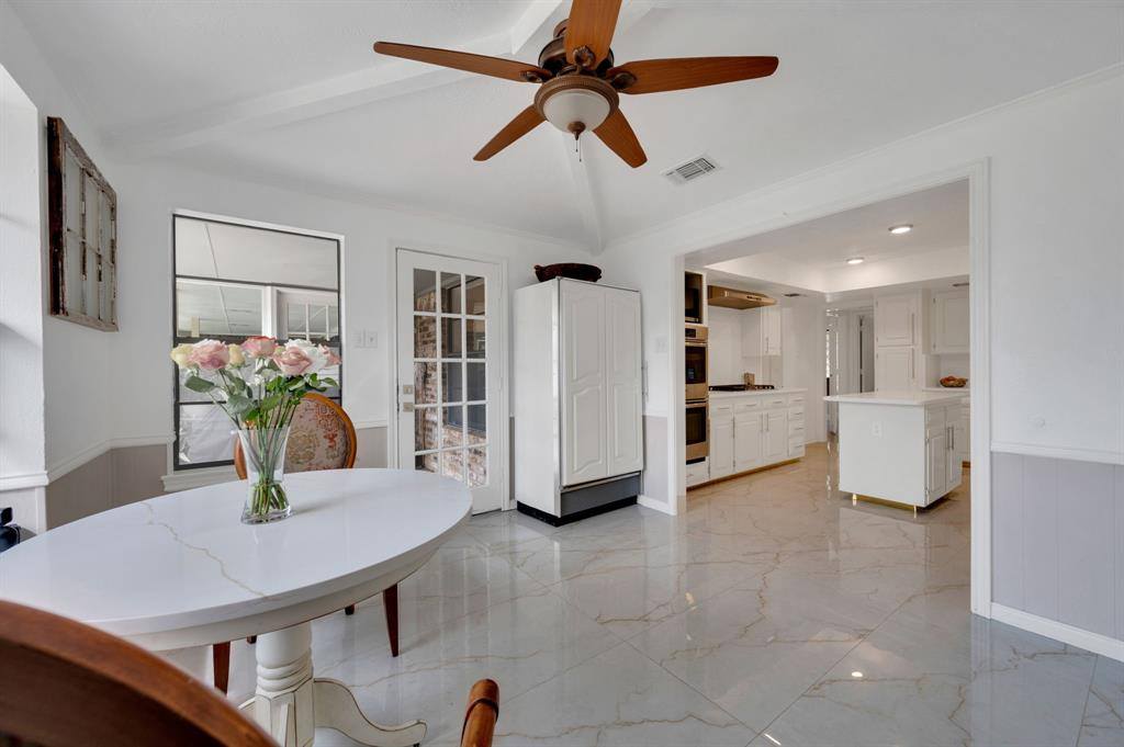 950 Shady Cove Place, DeSoto, TX 75115