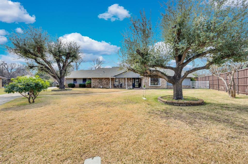 950 Shady Cove Place, DeSoto, TX 75115