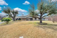 950 Shady Cove Place, DeSoto, TX 75115