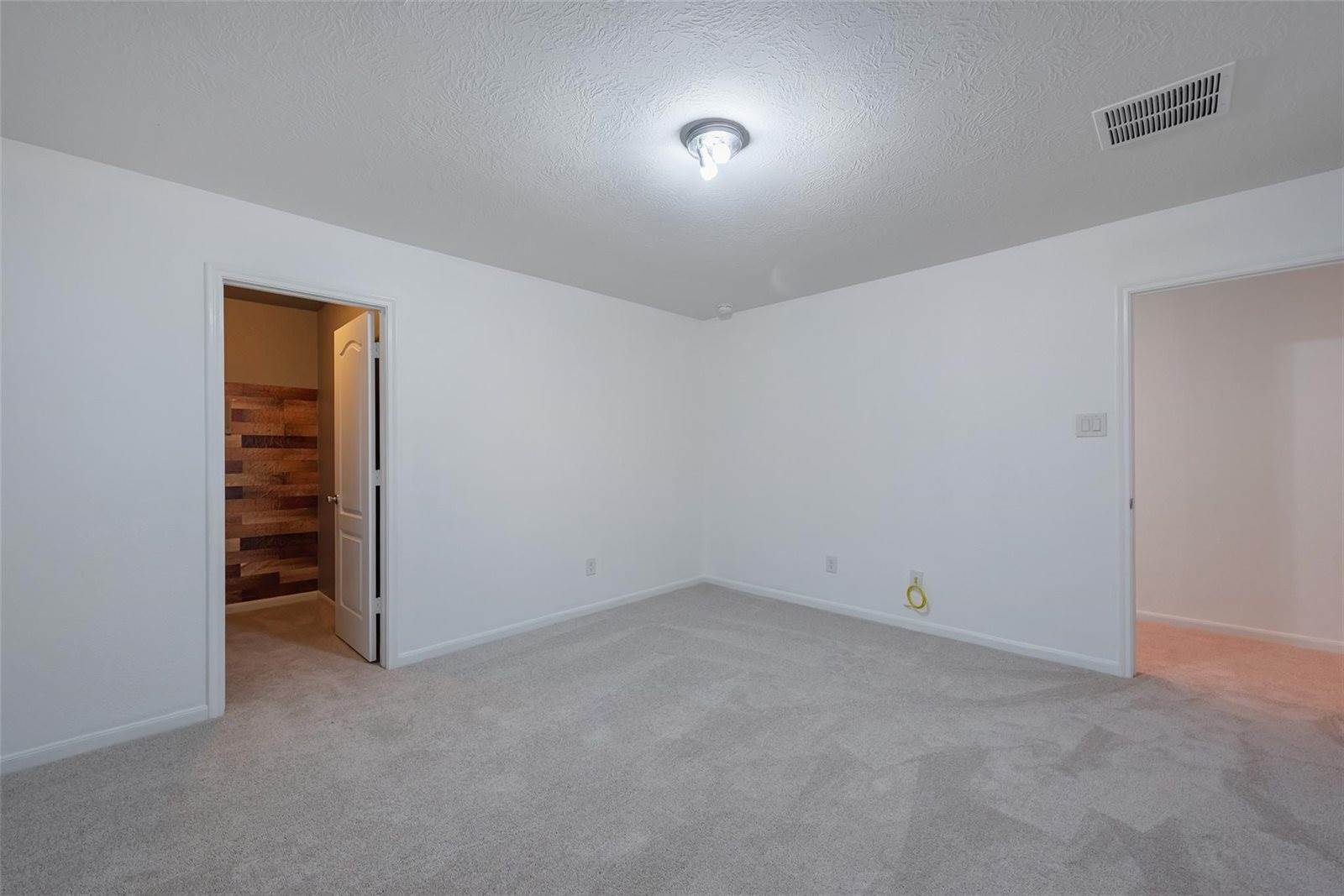 4006 Streambed Trail, Houston, TX 77068