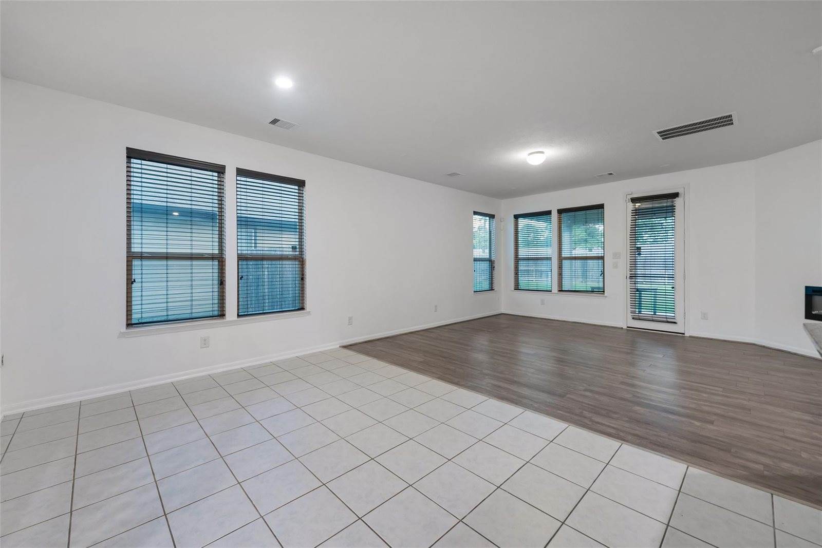 4006 Streambed Trail, Houston, TX 77068