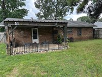 244 Hickerson Avenue, Wake Village, TX 75501