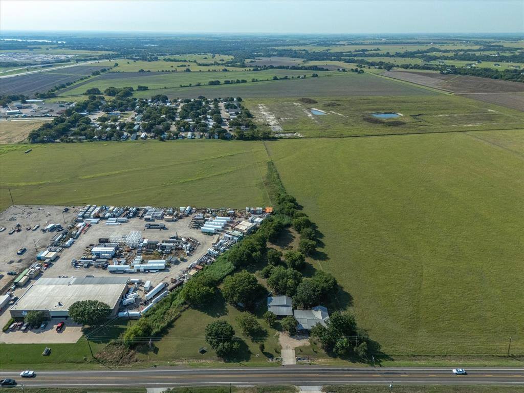 1651 Fm 66, Waxahachie, TX 75167