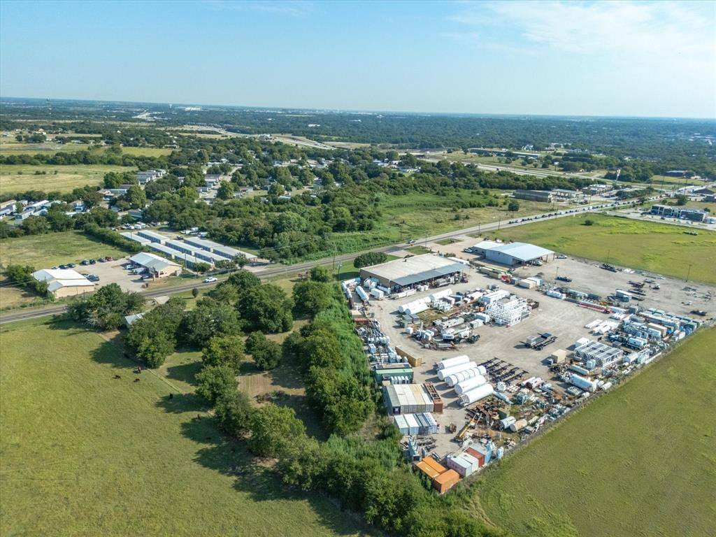 1651 Fm 66, Waxahachie, TX 75167