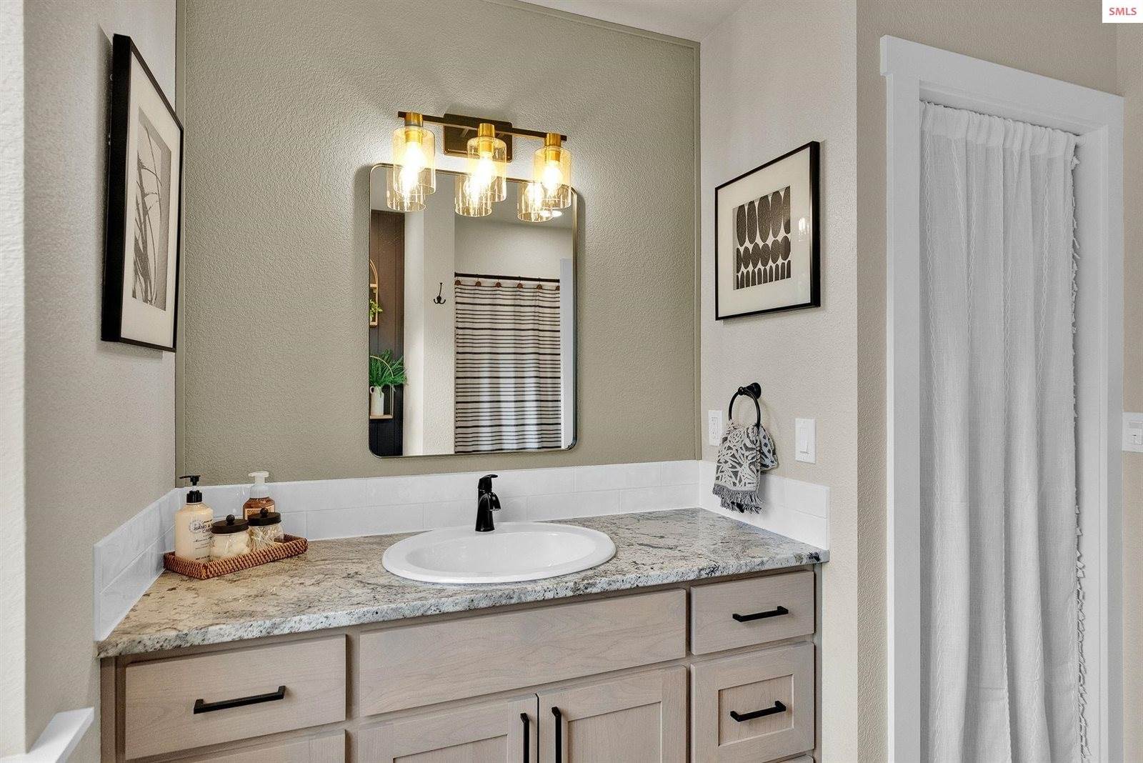 134 Leelah Lane, Bonners Ferry, ID 83805