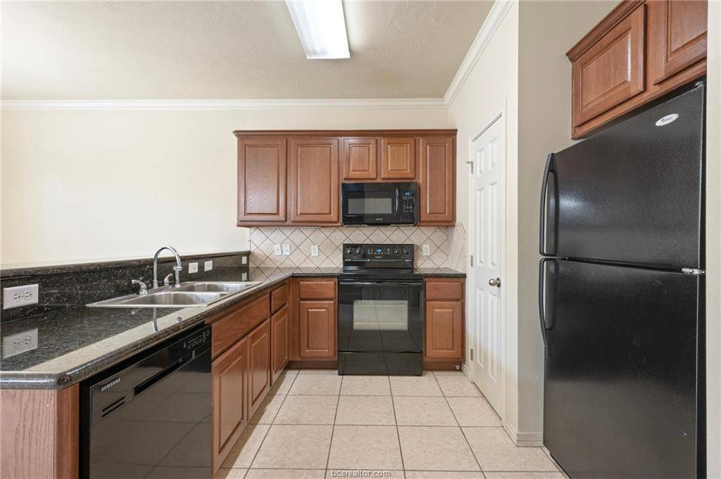 163 Forest Drive, College Station, TX 77840