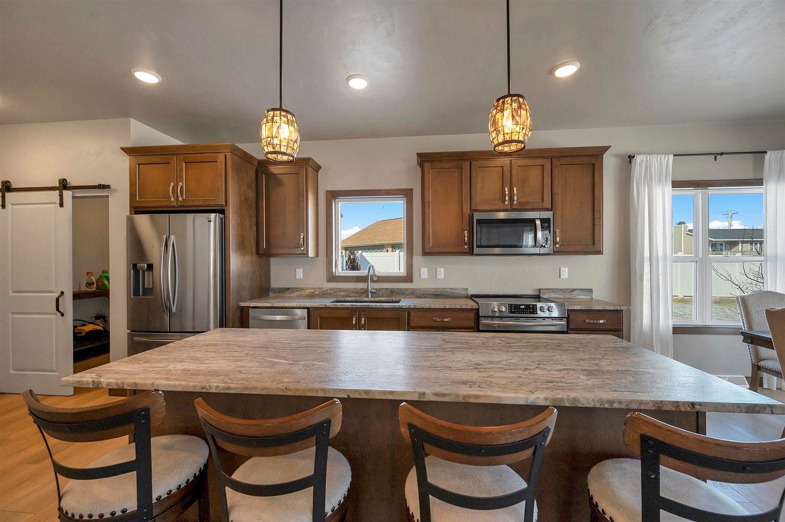 2125 Fox Point Circle, De Pere, WI 54115