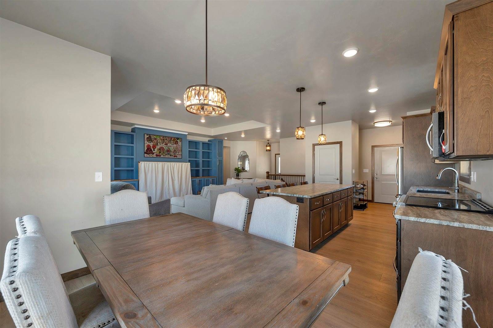 2125 Fox Point Circle, De Pere, WI 54115