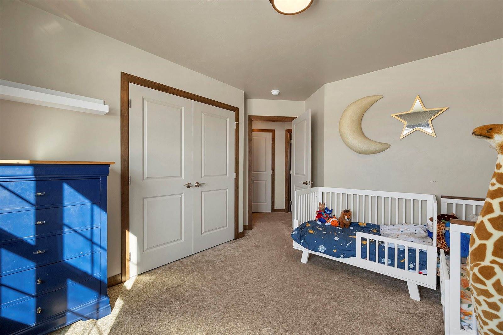 2125 Fox Point Circle, De Pere, WI 54115