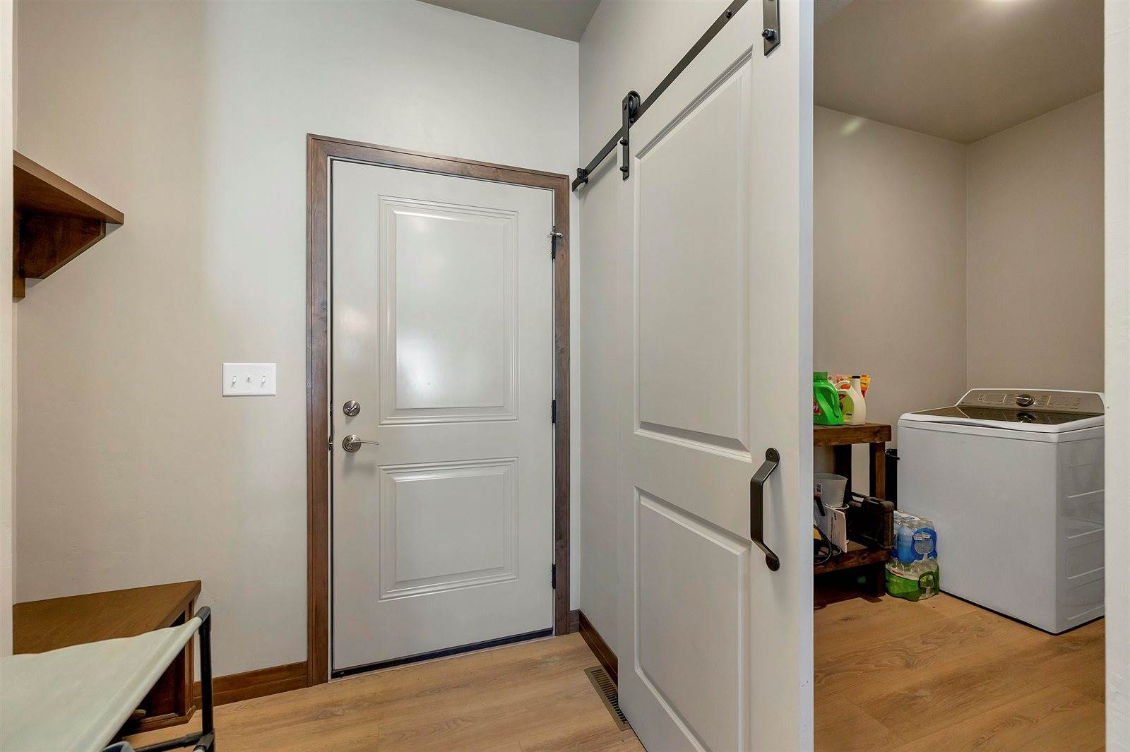 2125 Fox Point Circle, De Pere, WI 54115