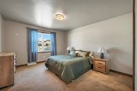 2125 Fox Point Circle, De Pere, WI 54115