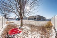 2125 Fox Point Circle, De Pere, WI 54115