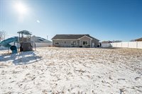 2125 Fox Point Circle, De Pere, WI 54115