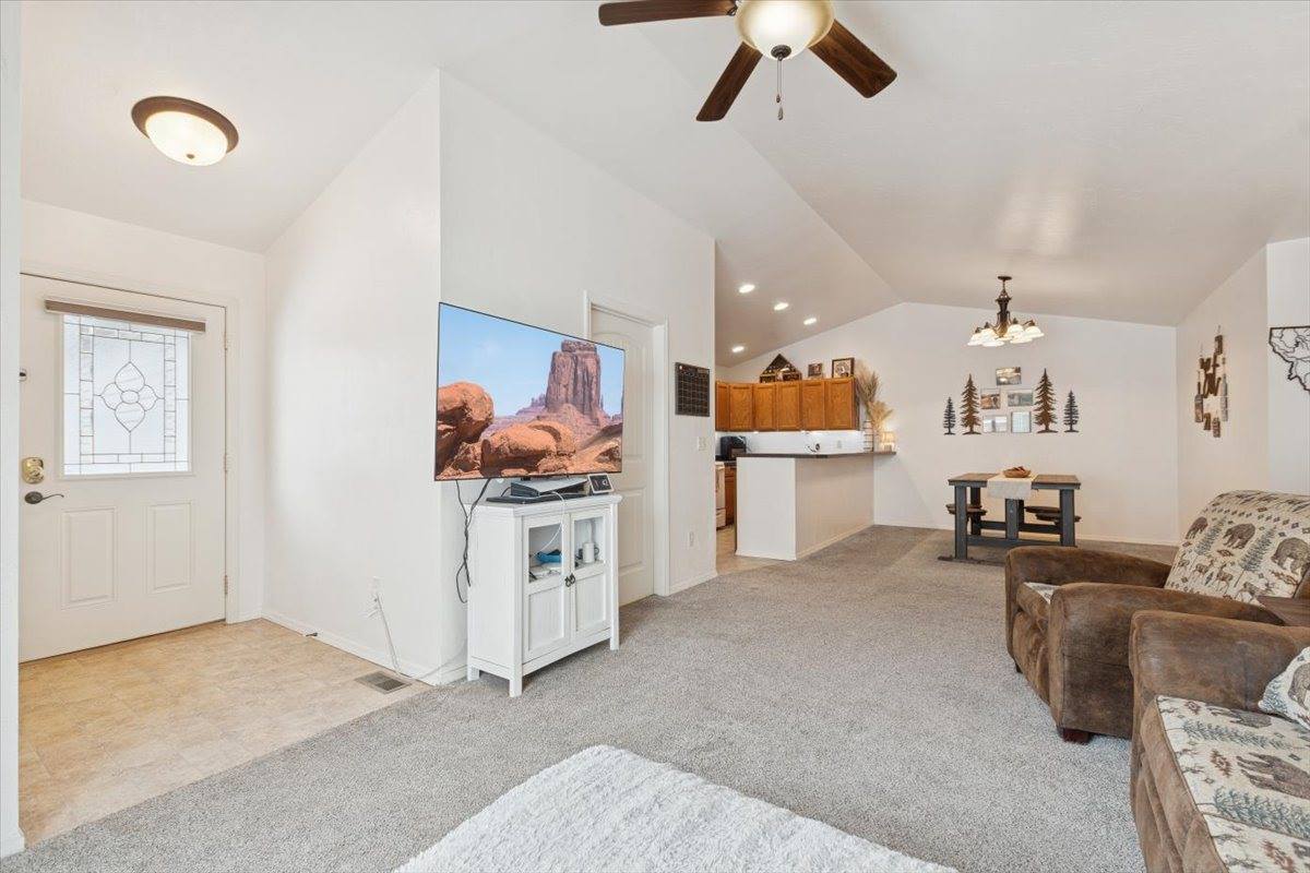 63 Empire Loop, Kalispell, MT 59901