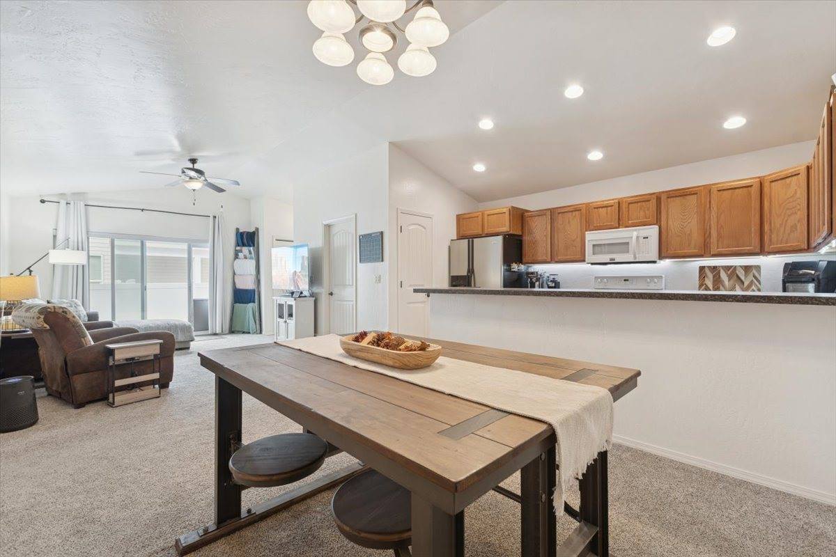 63 Empire Loop, Kalispell, MT 59901