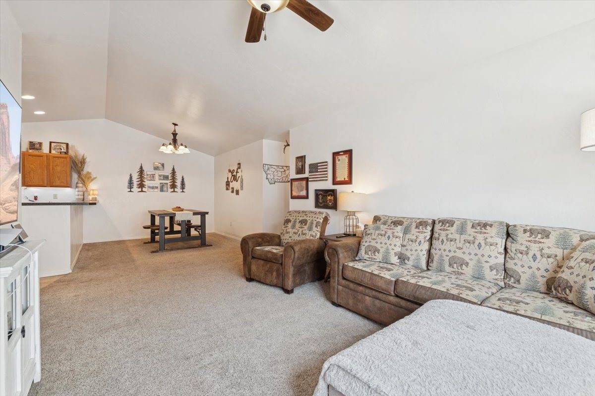 63 Empire Loop, Kalispell, MT 59901