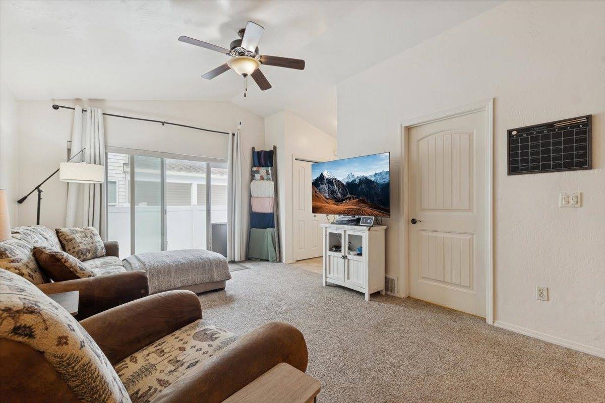 63 Empire Loop, Kalispell, MT 59901