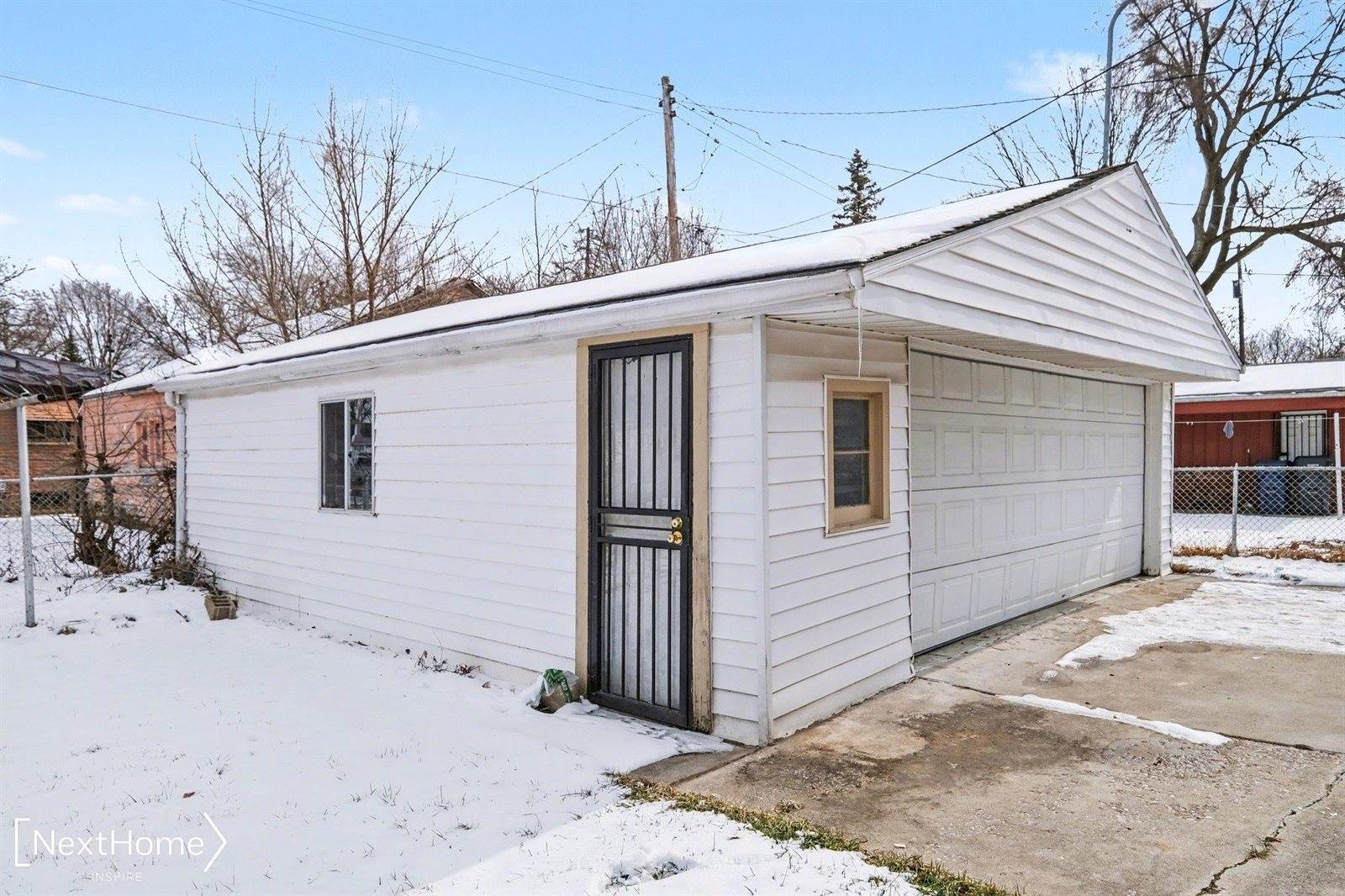 6714 Cranwood Drive, Flint, MI 48505