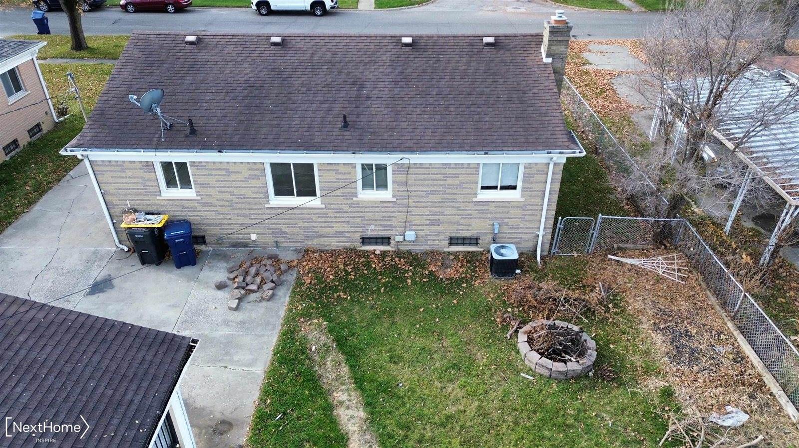 6714 Cranwood Drive, Flint, MI 48505