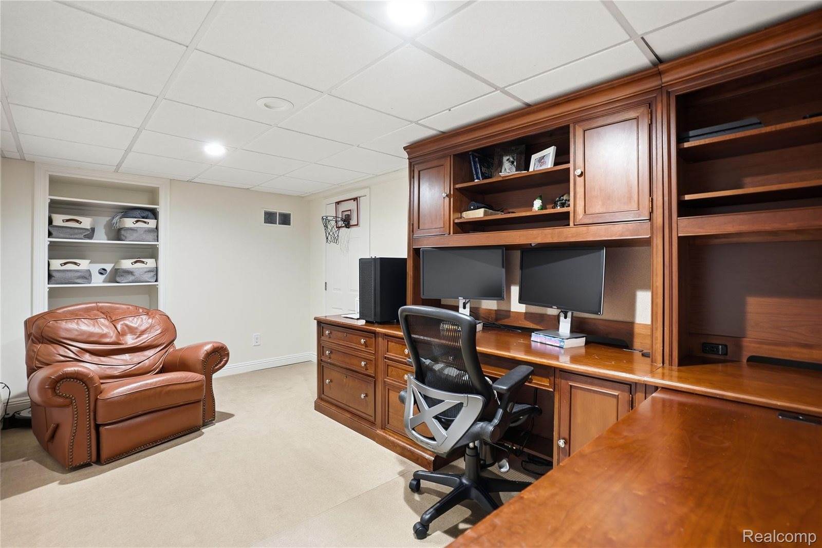 3613 Briarbrooke Lane, OaklandCharterTownship_Oakland, MI 48306