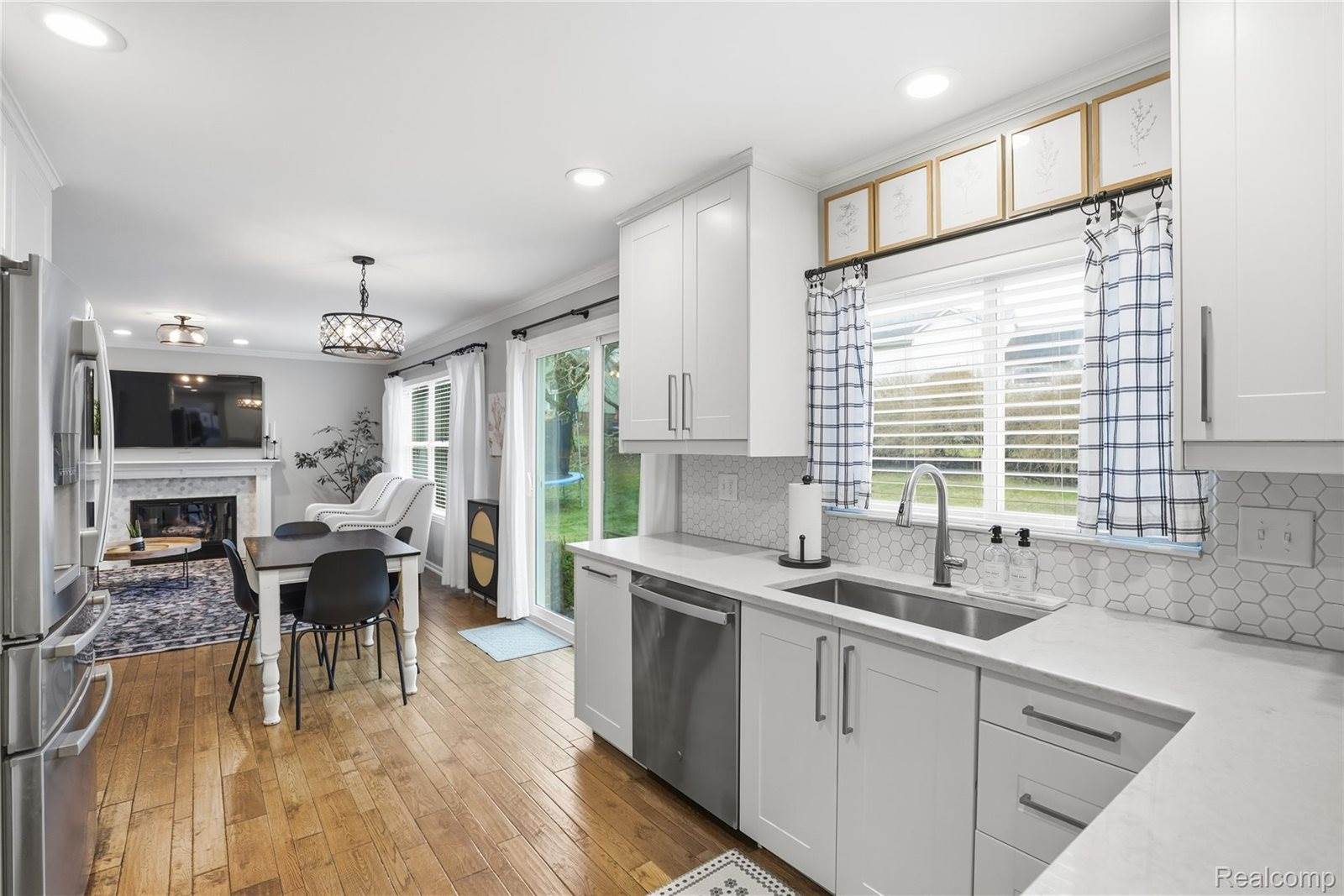 3613 Briarbrooke Lane, OaklandCharterTownship_Oakland, MI 48306