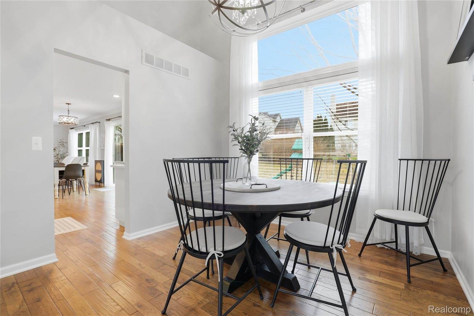 3613 Briarbrooke Lane, OaklandCharterTownship_Oakland, MI 48306