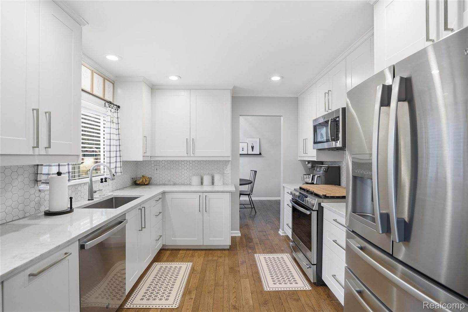 3613 Briarbrooke Lane, OaklandCharterTownship_Oakland, MI 48306