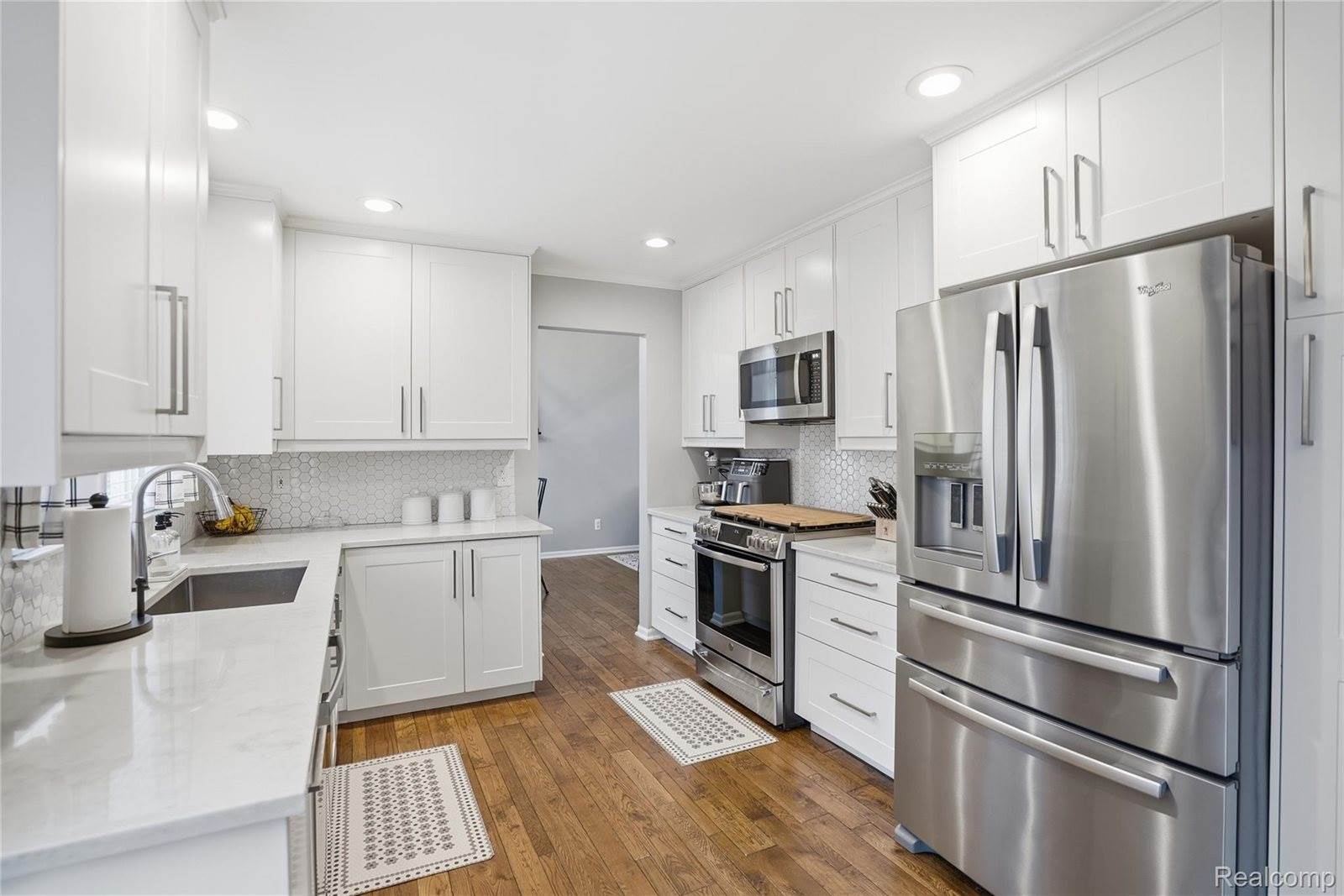 3613 Briarbrooke Lane, OaklandCharterTownship_Oakland, MI 48306