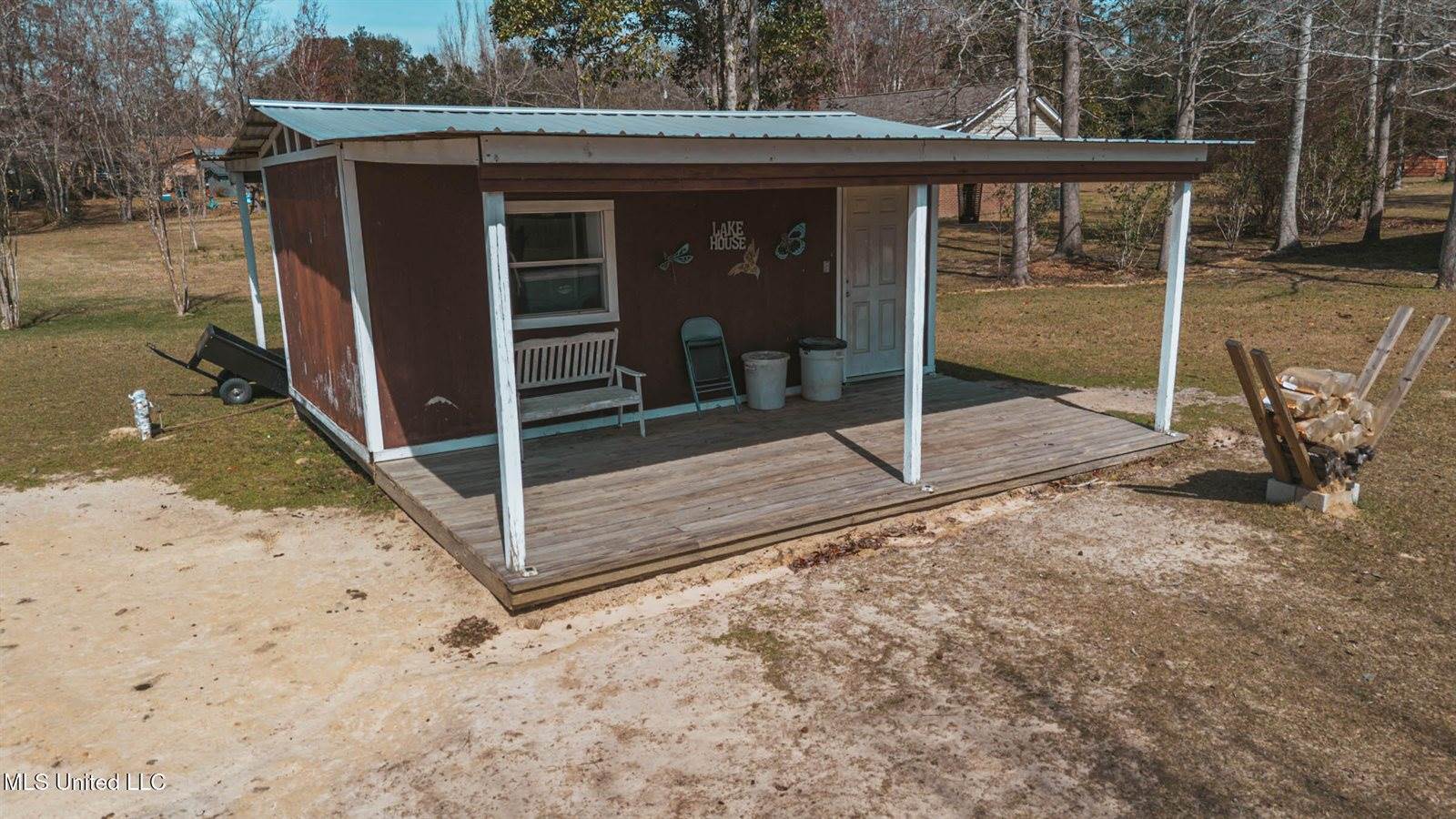 17113 East Spring Lake Drive, Vancleave, MS 39565