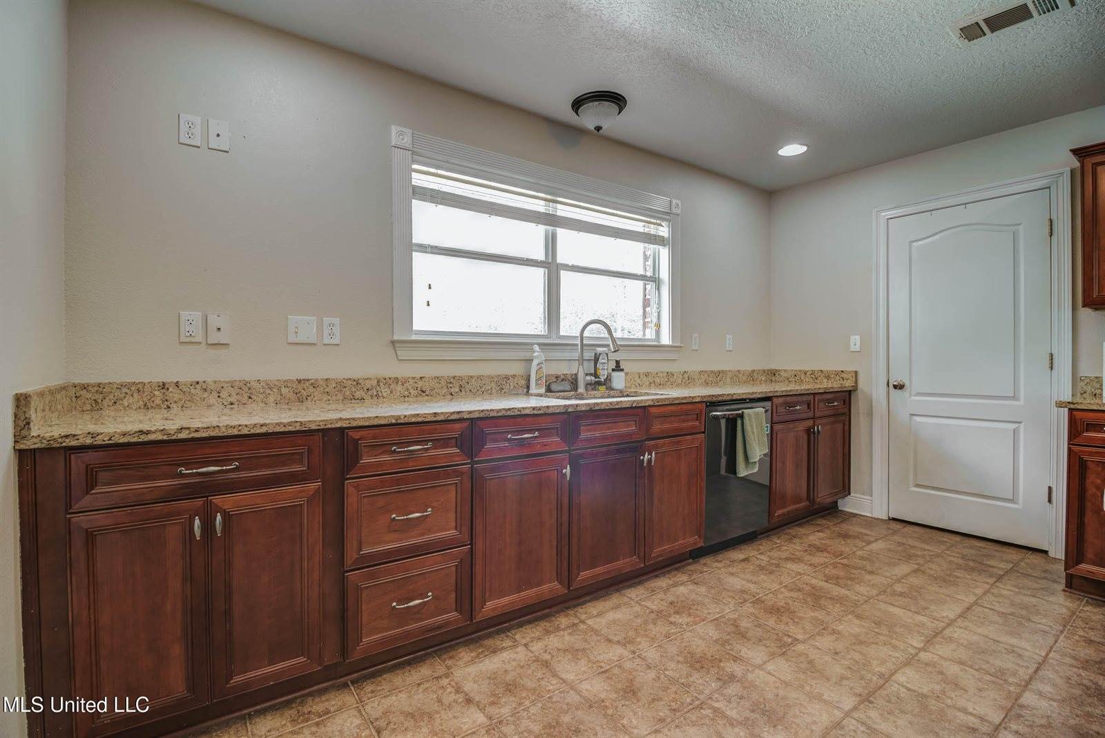 17113 East Spring Lake Drive, Vancleave, MS 39565