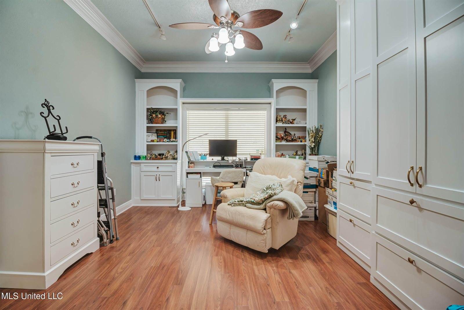 17113 East Spring Lake Drive, Vancleave, MS 39565