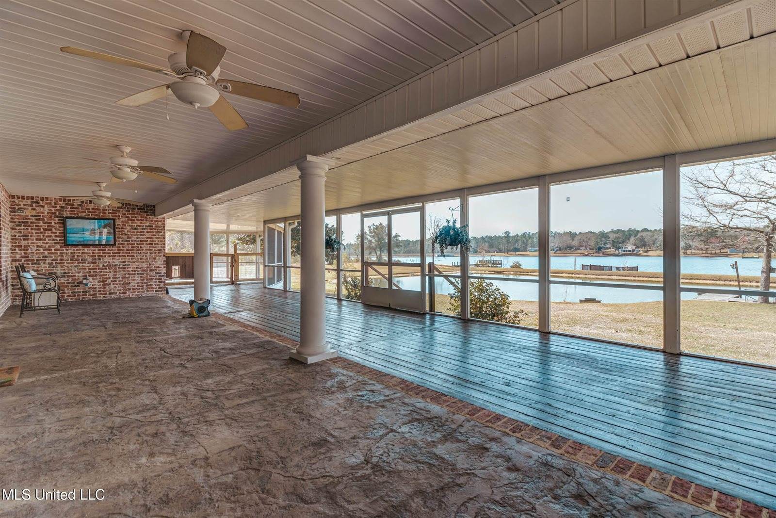 17113 East Spring Lake Drive, Vancleave, MS 39565