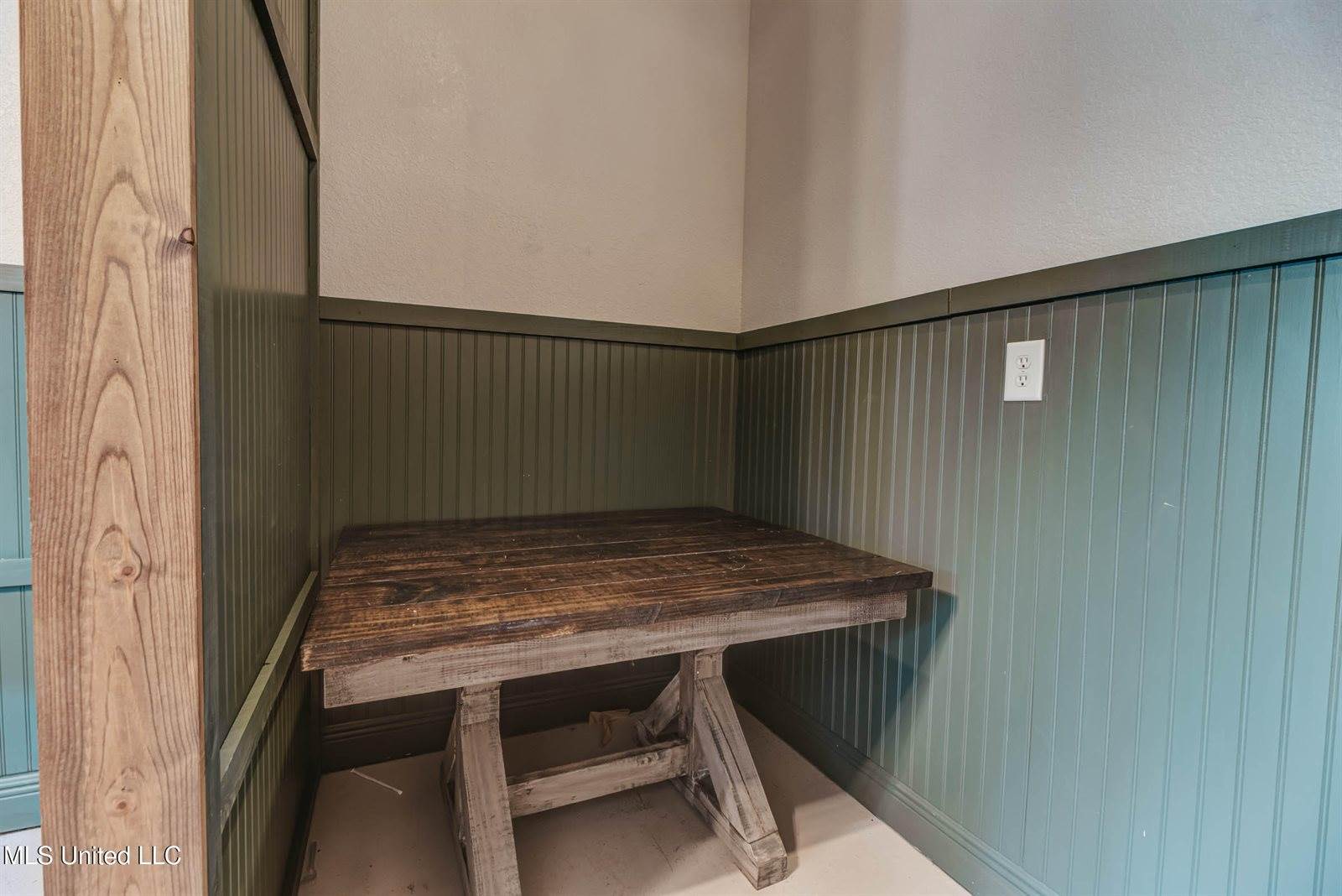 17113 East Spring Lake Drive, Vancleave, MS 39565