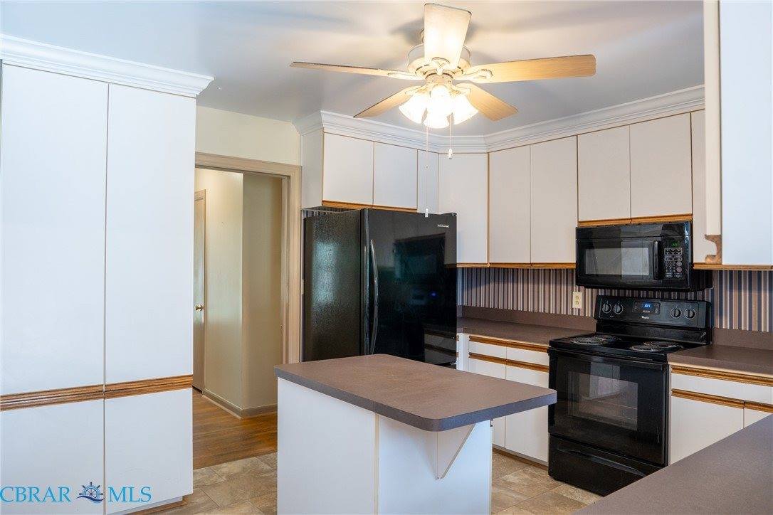 8335 Little England Road, Hayes, VA 23072
