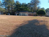 8335 Little England Road, Hayes, VA 23072