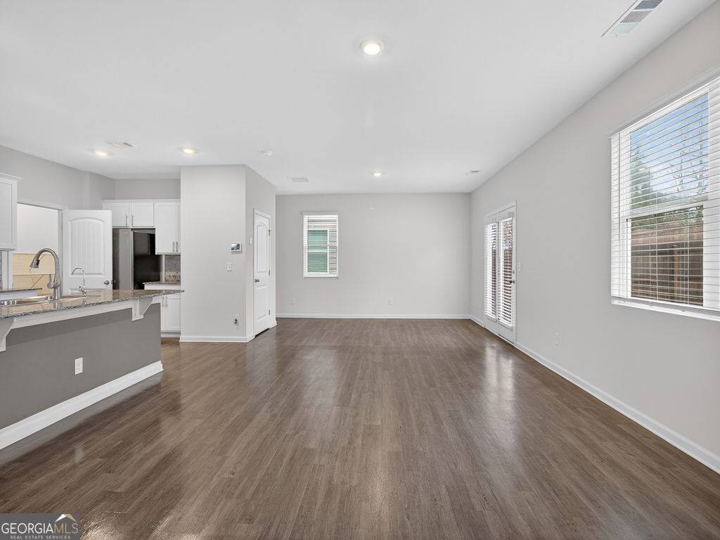 5372 Barberry Avenue, Oakwood, GA 30566