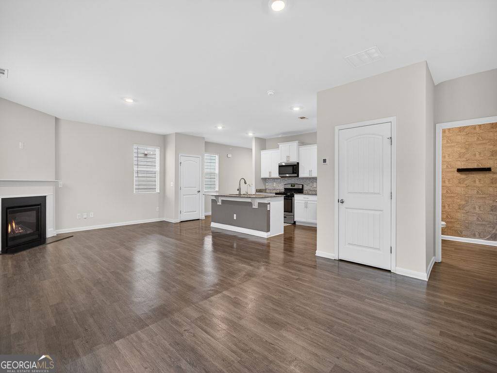 5372 Barberry Avenue, Oakwood, GA 30566