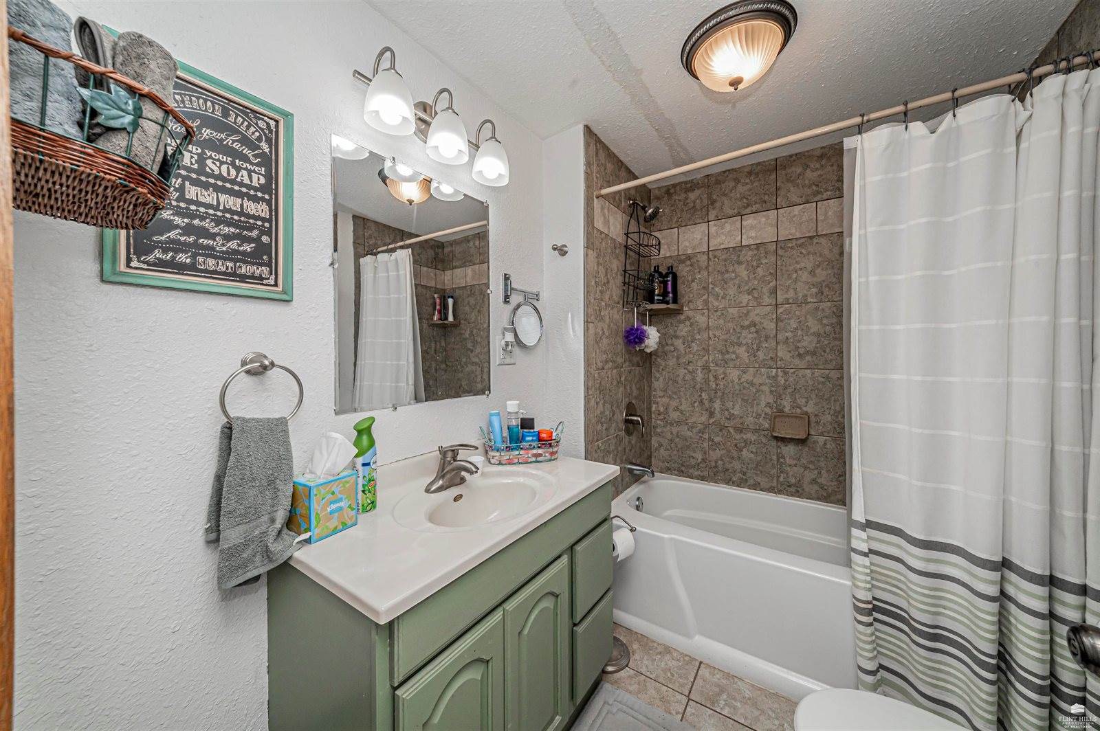 201 SE Railway Avenue, Woodbine, KS 67492
