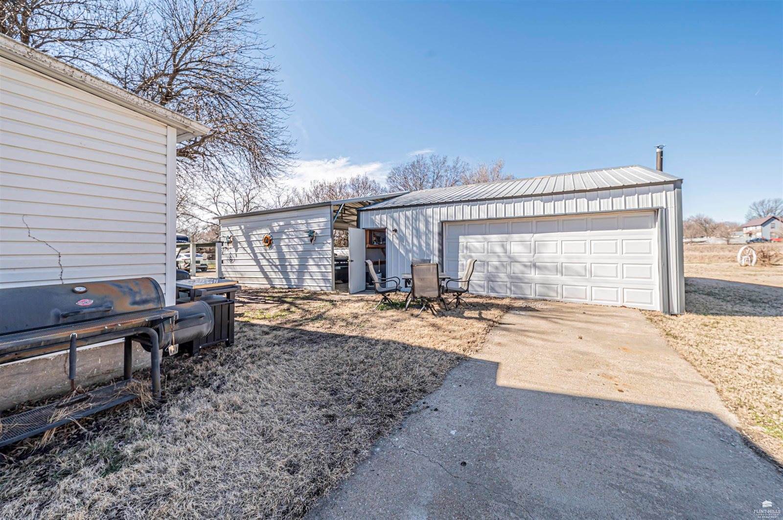 201 SE Railway Avenue, Woodbine, KS 67492