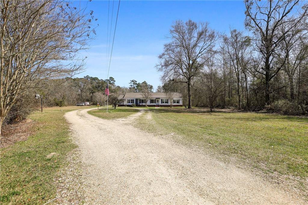 17485 Cardinal Lane, Hammond, LA 70401