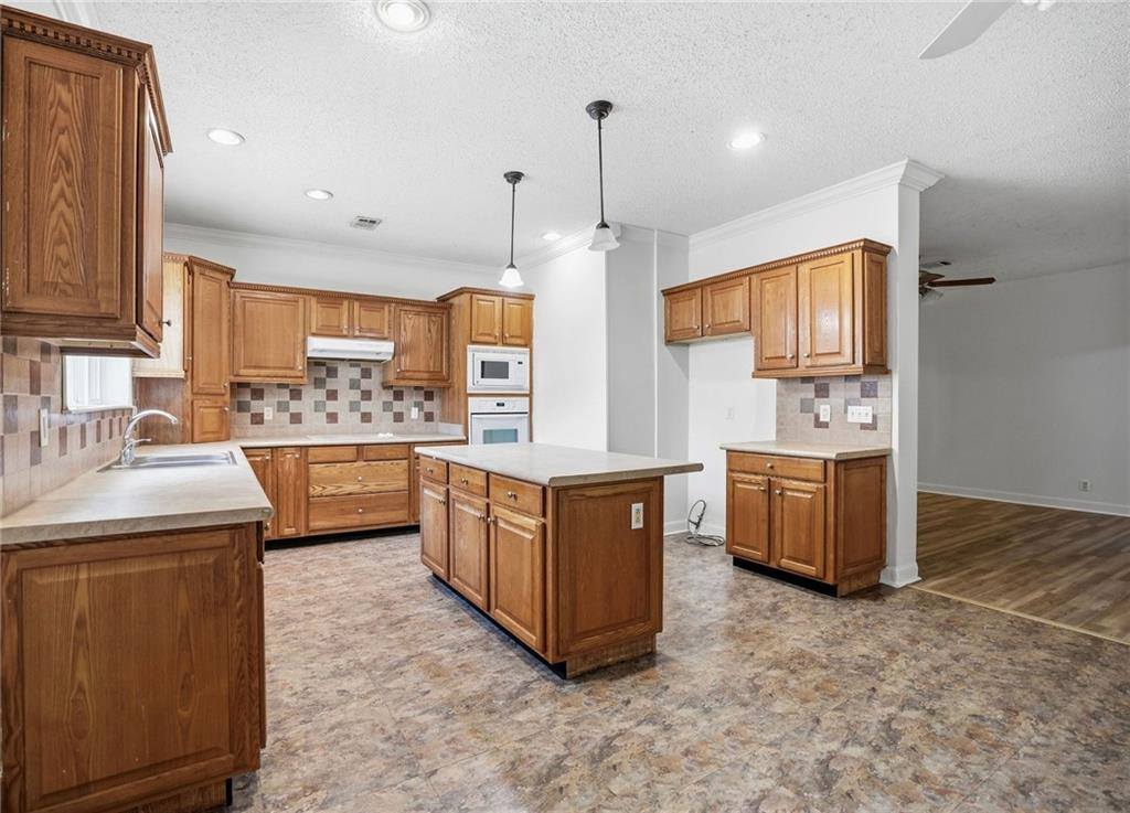 17485 Cardinal Lane, Hammond, LA 70401