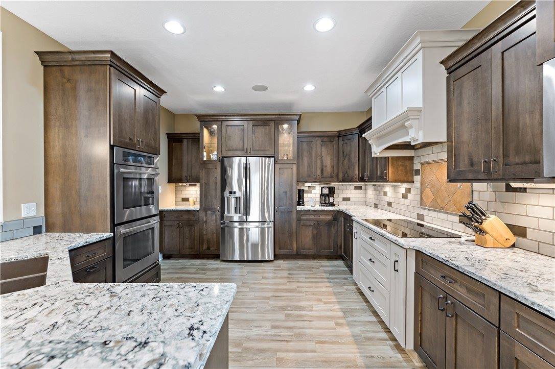719 Mission Hills Dr, Cecil, PA 15317