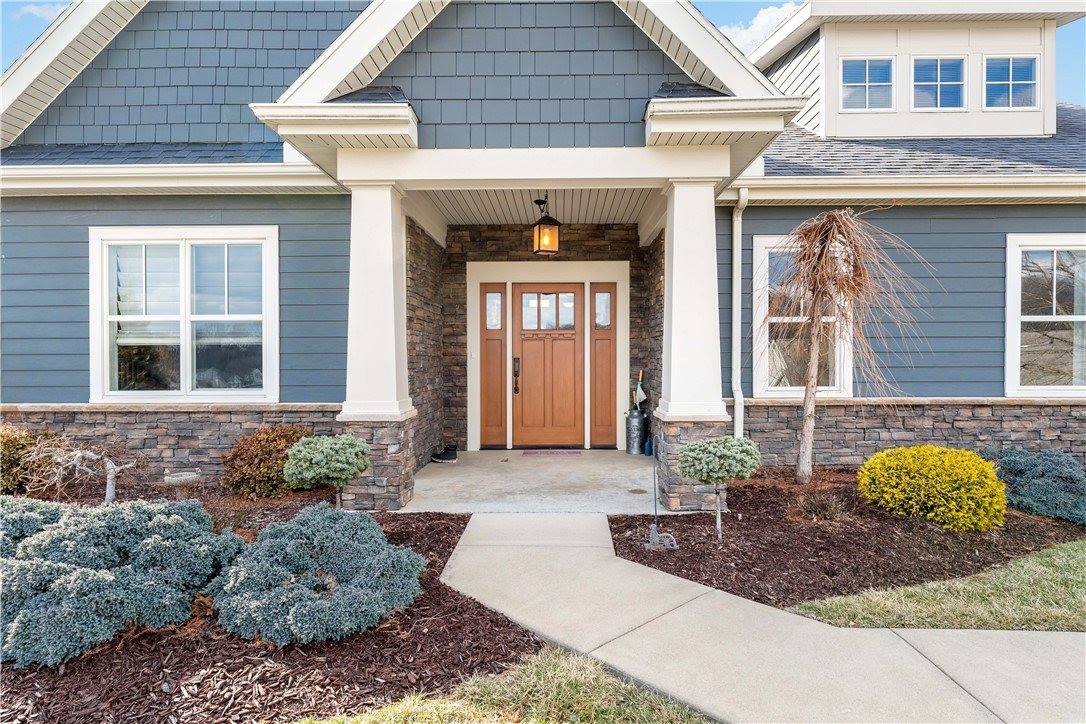 719 Mission Hills Dr, Cecil, PA 15317