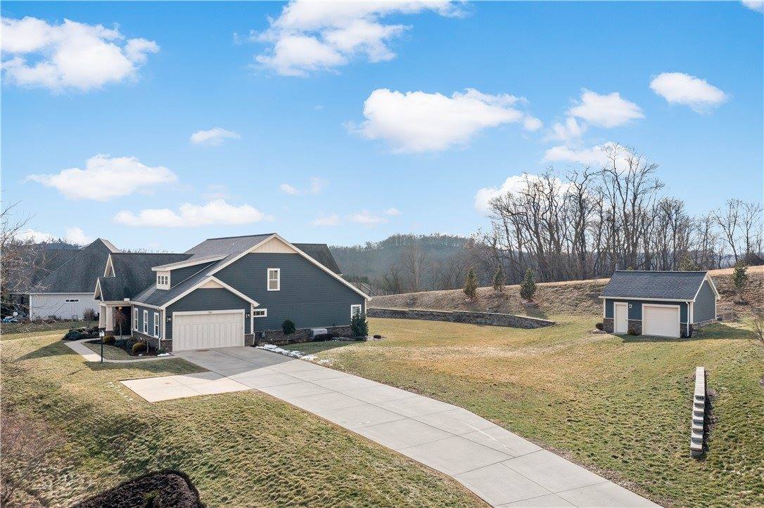 719 Mission Hills Dr, Cecil, PA 15317