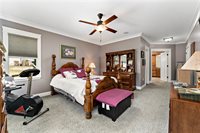719 Mission Hills Dr, Cecil, PA 15317