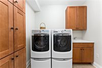 719 Mission Hills Dr, Cecil, PA 15317