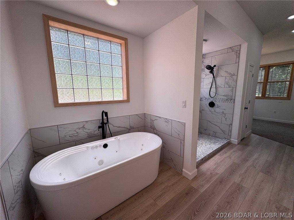 1378 Full Gallop Lane, Roach, MO 65787